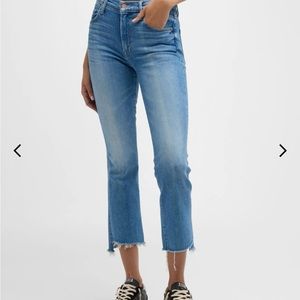 Mother The insider crop step fray Jean.  Size 30 in good condition.